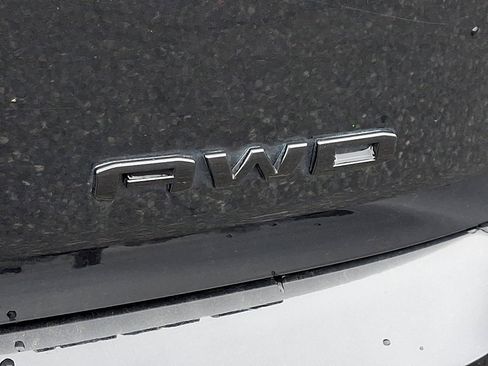 Certified 2023 GMC Terrain SLE w/ Driver Convenience Package image 32