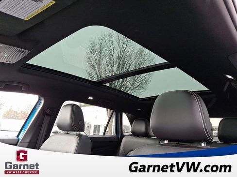 Certified 2024 Volkswagen Atlas Cross Sport SEL R-Line image 15