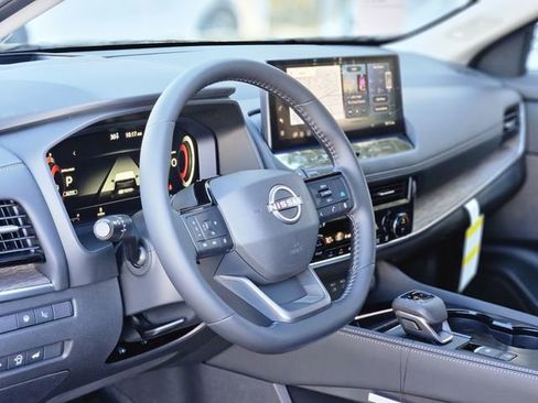 New 2026 Nissan Rogue Platinum w/ Platinum Premium Package image 11