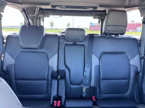 New 2025 Ford Bronco Outer Banks w/ Sasquatch Package image 25