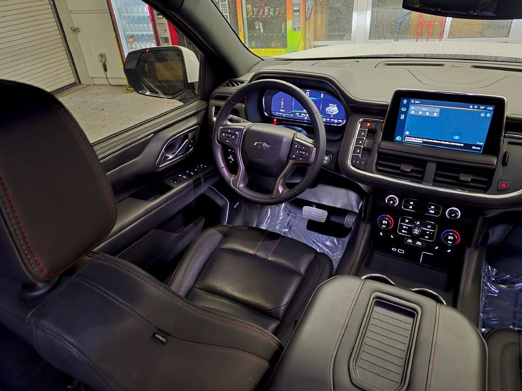 Used 2024 Chevrolet Suburban RST RWD image 40