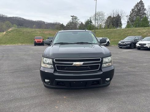 Used 2009 Chevrolet Suburban LT w/ Luxury Package image 3
