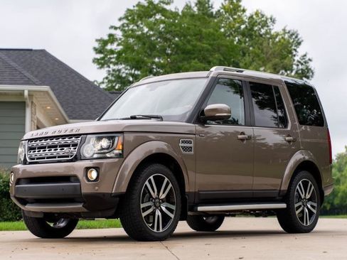 Used 2015 Land Rover LR4 HSE LUX AWD/4WD image 1