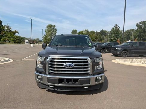 Used 2017 Ford F150 XLT w/ Equipment Group 302A Luxury AWD/4WD image 9