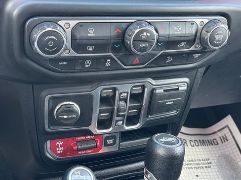 Used 2020 Jeep Wrangler Unlimited Rubicon AWD/4WD image 18