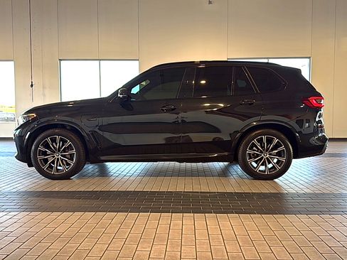 Used 2022 BMW X5 xDrive45e w/ M Sport Package image 4