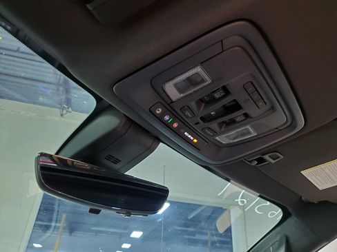 Used 2019 GMC Sierra 1500 AT4 w/ AT4 Premium Package AWD/4WD image 36