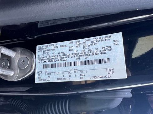 Used 2020 Lincoln Corsair Reserve image 36