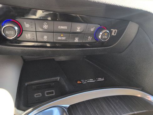 Used 2023 Buick Enclave Avenir w/ Avenir Technology Package image 35