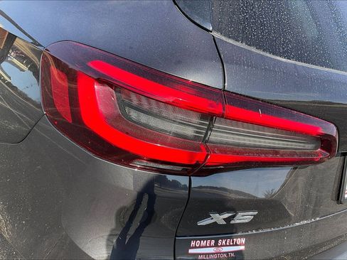 Used 2023 BMW X5 xDrive40i w/ Parking Assistance Package image 25