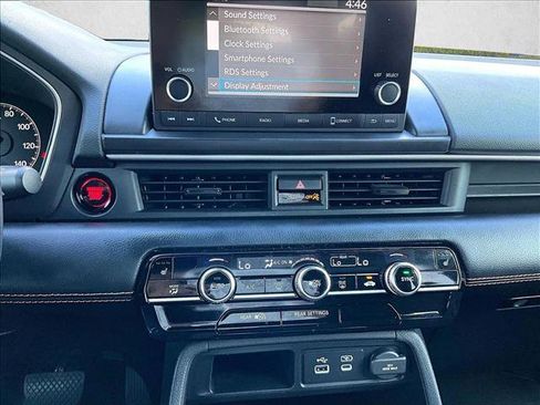 Used 2025 Honda Pilot Sport image 24