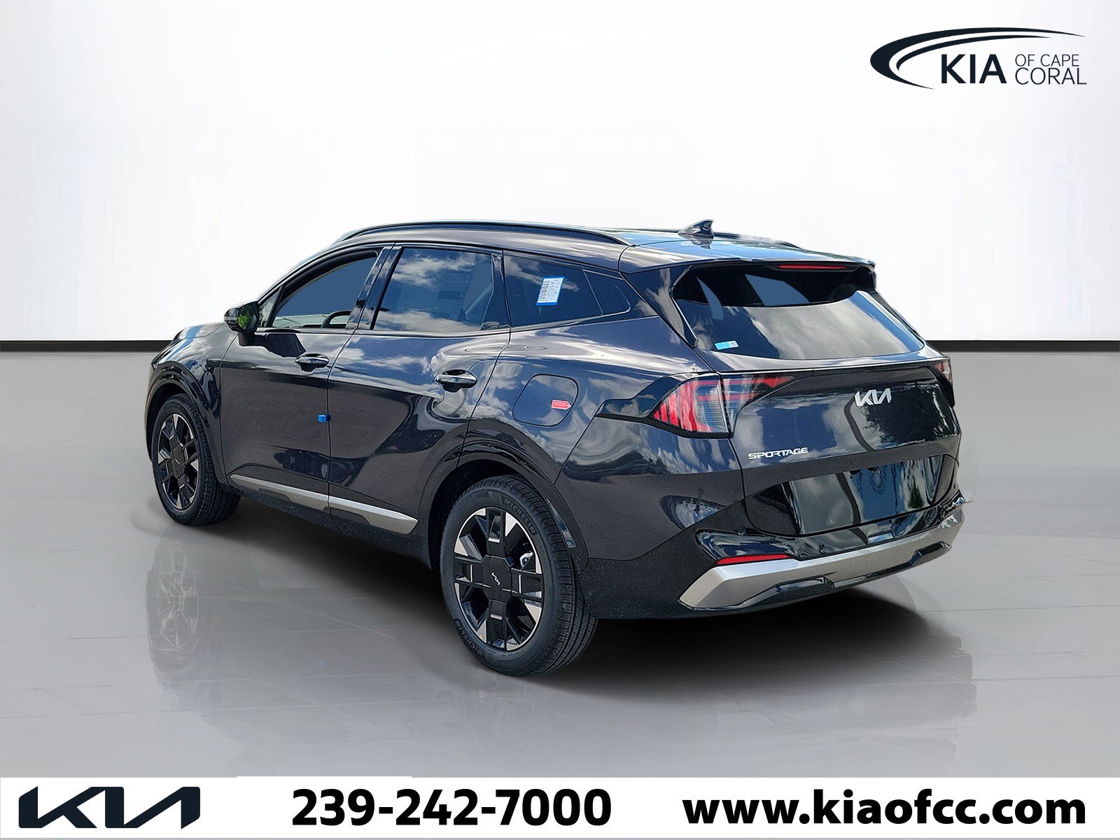 New 2027 Kia Sportage SX FWD image 4