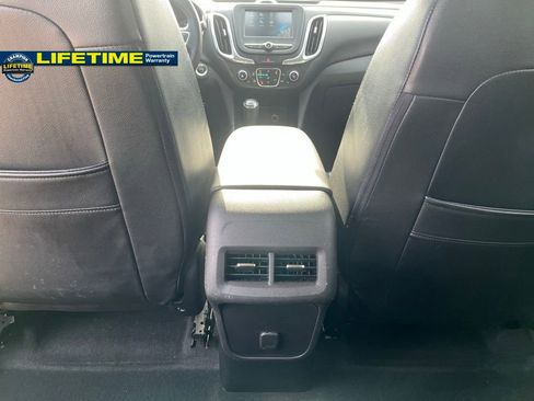 Used 2018 Chevrolet Equinox LT image 28