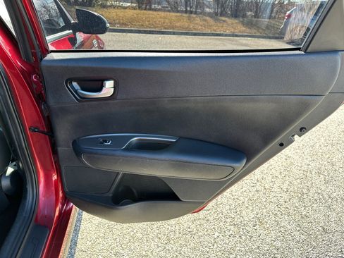 Used 2020 Kia Optima SE image 16