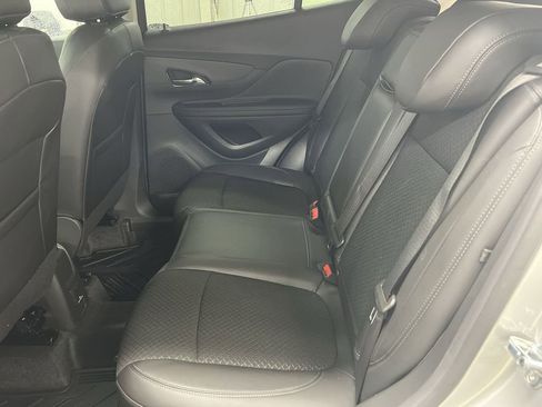 Used 2022 Buick Encore Preferred w/ Safety Package image 22