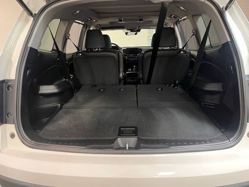 Used 2021 Honda Pilot Elite image 16
