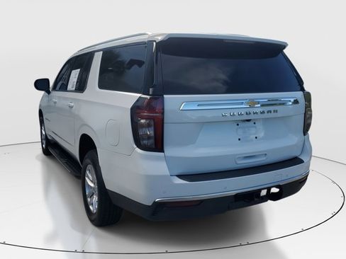 Used 2022 Chevrolet Suburban LS image 6