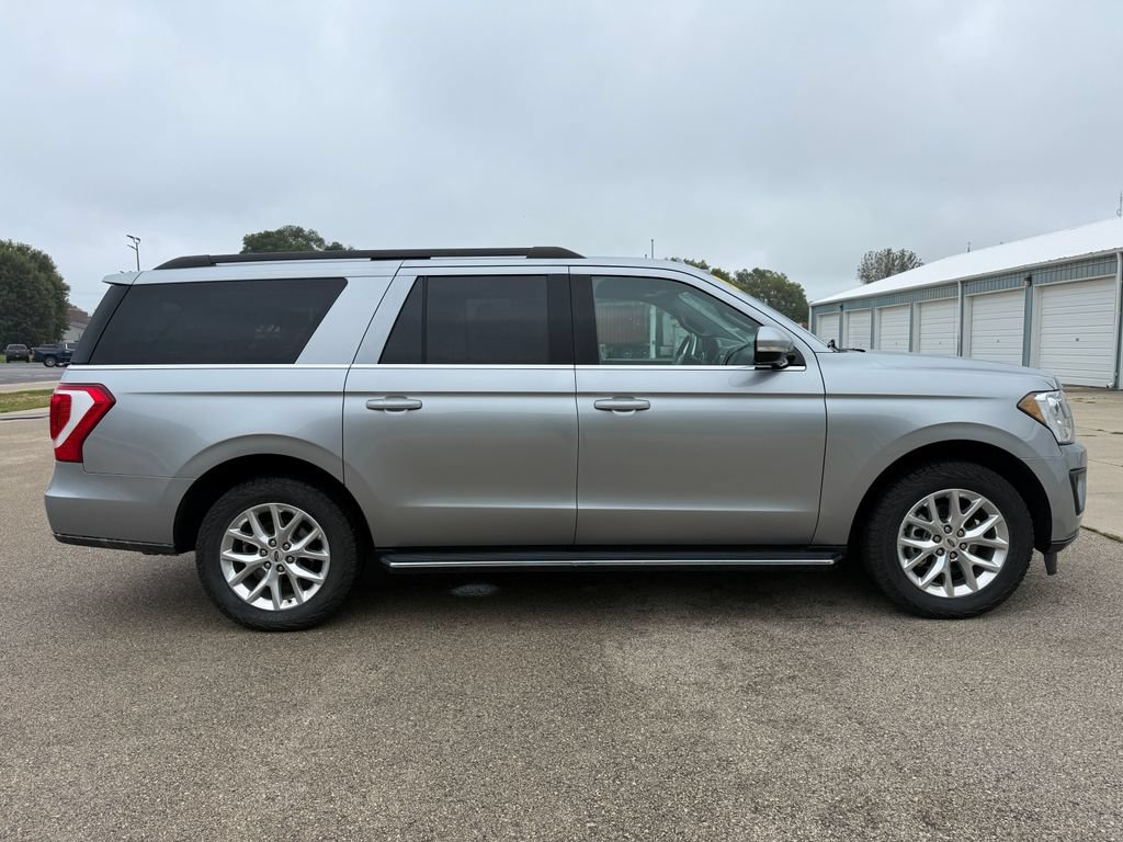 Used 2020 Ford Expedition Max XLT w/ Equipment Group 202A AWD/4WD image 4