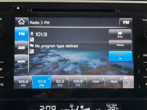 Used 2018 Subaru Legacy 3.6R Limited image 4