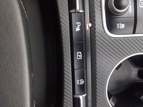 Used 2022 Kia Stinger GT2 w/ Scorpion Package RWD image 33