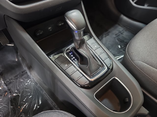 Used 2020 Hyundai Ioniq SE FWD image 25
