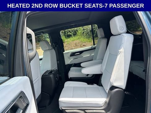 Used 2025 Chevrolet Suburban Premier w/ Sun And Tow Package RWD image 7