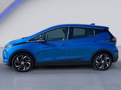 Used 2022 Chevrolet Bolt LT w/ Infotainment Package image 12