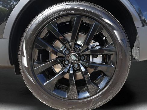 New 2026 Land Rover Discovery S AWD/4WD image 12