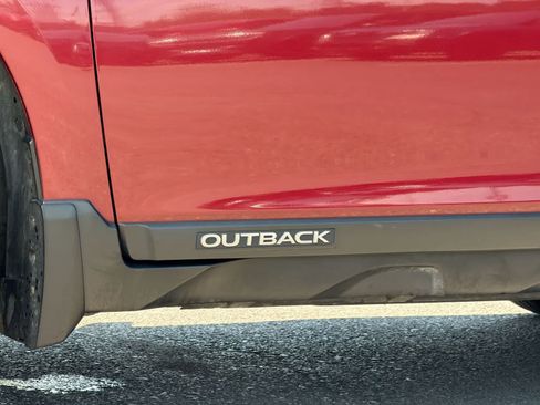 Used 2016 Subaru Outback 2.5i Premium AWD/4WD image 5