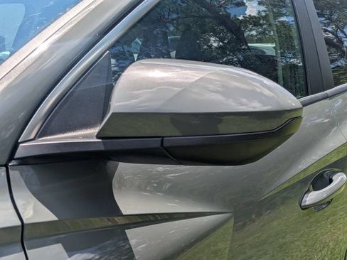 Used 2025 Hyundai Tucson SEL FWD image 12