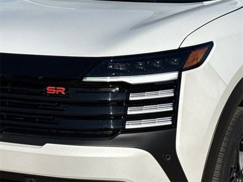 New 2026 Nissan Kicks SR w/ SR Premium Package image 5