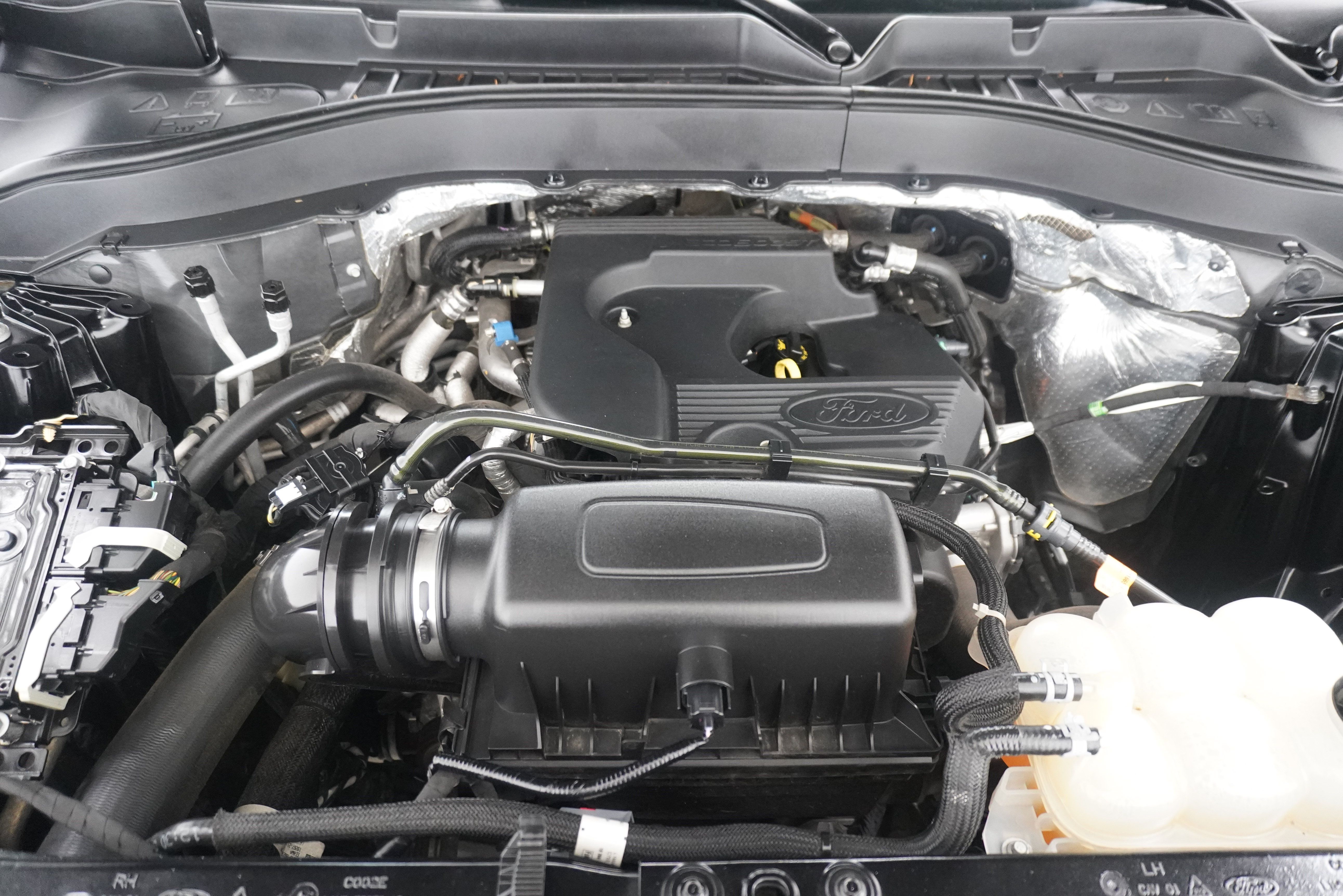 Used 2020 Ford Explorer XLT AWD/4WD image 29