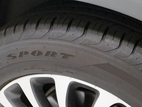 Used 2020 Lincoln Aviator Reserve w/ Equipment Group 201A image 18