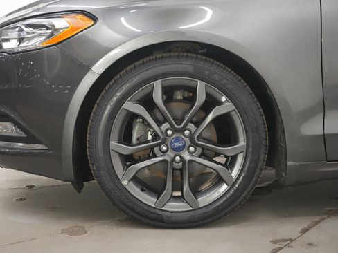 Used 2018 Ford Fusion SE w/ Equipment Group 601A image 28