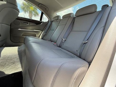 Used 2011 Lexus LS 460 AWD w/ Luxury Value Edition image 12