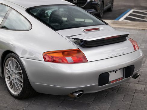 Used 1999 Porsche 911 Carrera RWD image 13