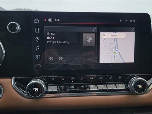 Used 2025 GMC Canyon AT4 image 34