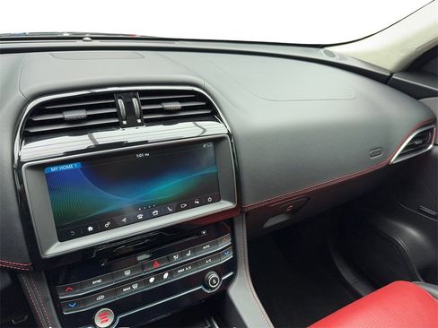 Used 2020 Jaguar F-PACE Checkered Flag image 20