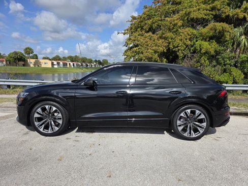 Used 2024 Audi Q8 Prestige AWD/4WD image 7