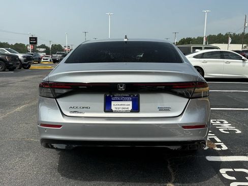 Used 2025 Honda Accord Touring image 15