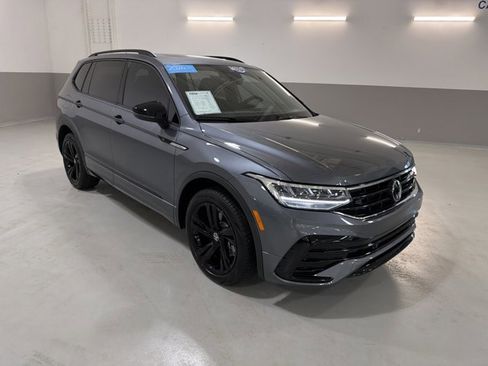 Certified 2024 Volkswagen Tiguan SE R-Line w/ MDO Package, Three-Row image 4
