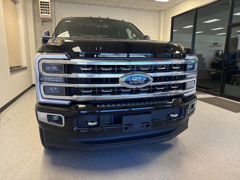 Used 2024 Ford F250 Platinum AWD/4WD image 52