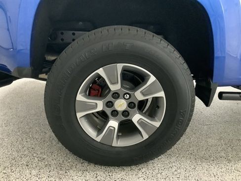 Used 2018 Chevrolet Colorado Z71 AWD/4WD image 14