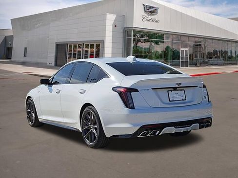 New 2026 Cadillac CT5 V image 4