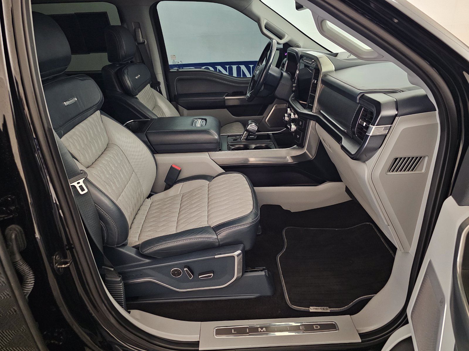 Used 2022 Ford F150 Limited AWD/4WD image 30