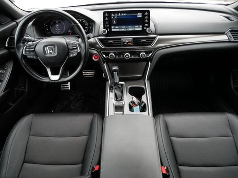 Used 2019 Honda Accord Sport image 10