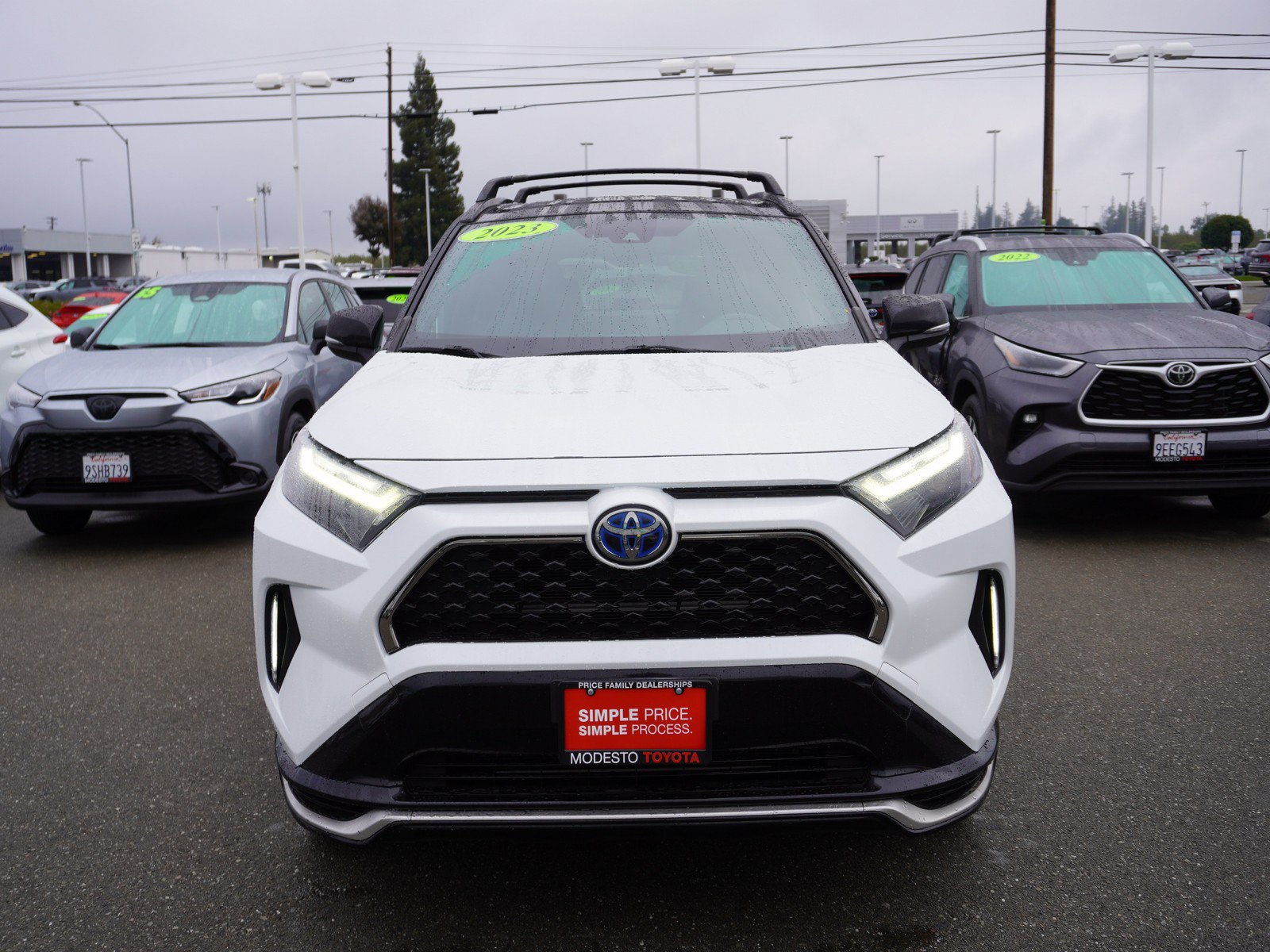 Used 2023 Toyota RAV4 XSE w/ Weather Package AWD/4WD image 7