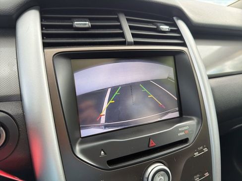 Used 2013 Ford Edge SEL FWD image 30
