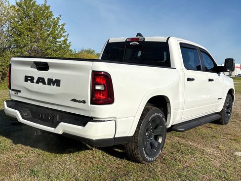 Used 2025 RAM 1500 Big Horn AWD/4WD image 3