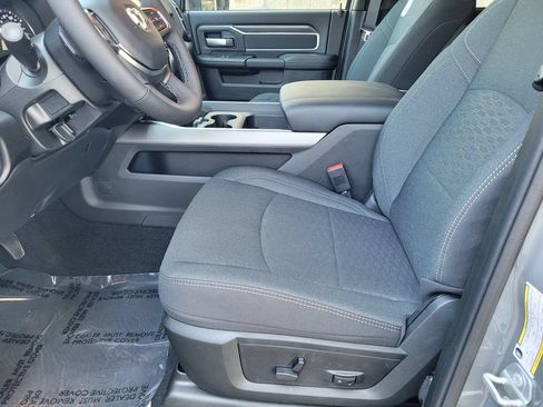 New 2026 RAM 2500 Big Horn AWD/4WD image 6